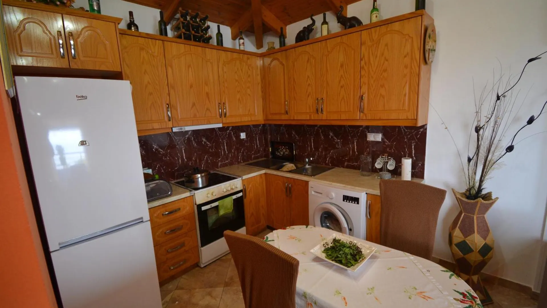 Selami Sea View Apartments Lukovë